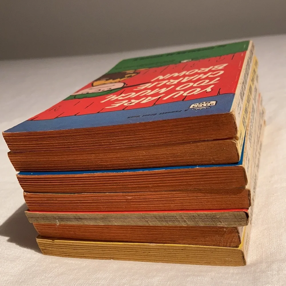 Charles M Schulz peanuts snoopy collectible softcover books - Picture 6 of 17